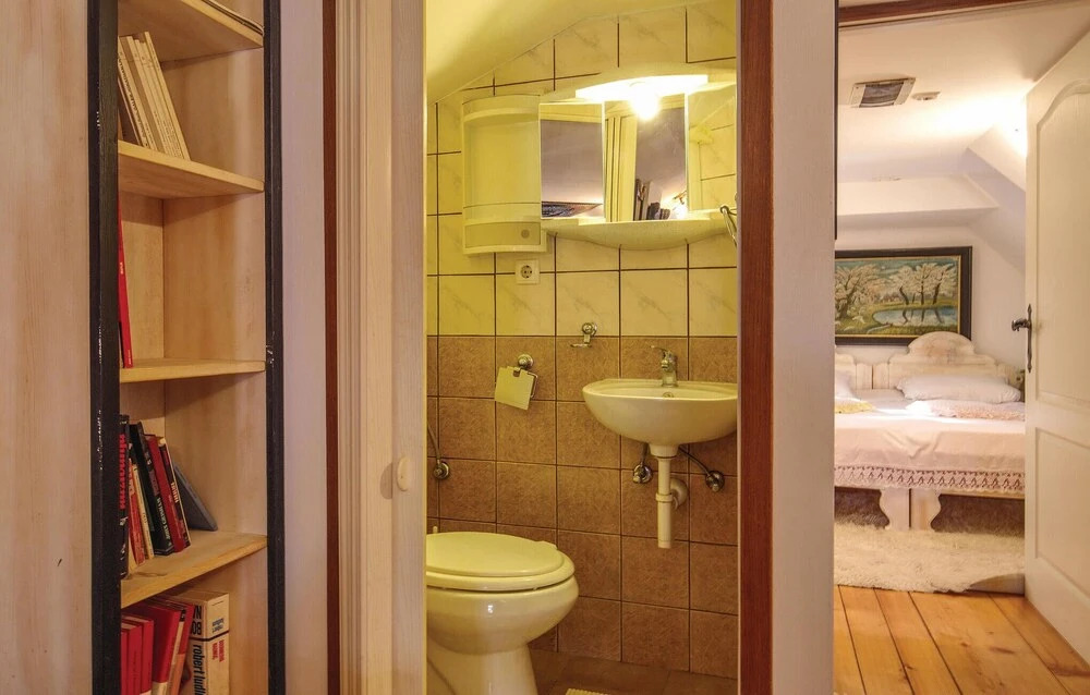 Amazing Home in Zagreb With 3 Bedrooms, Wifi and Outdoor Swimming Pool