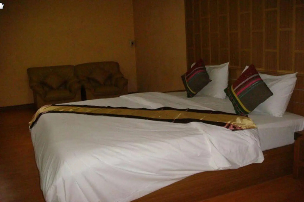 King Royal Garden Inn