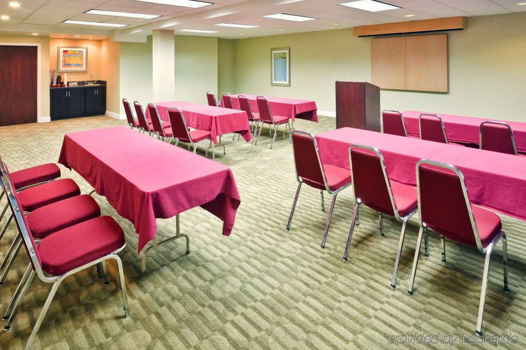 Holiday Inn Express Hotel & Suites Nashville Brentwood 65S