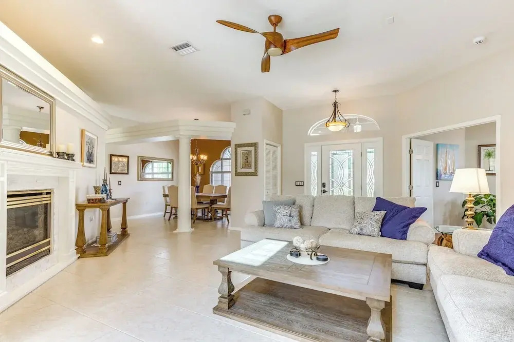 Private Pool & Golf Course Views: Pet-friendly Gem