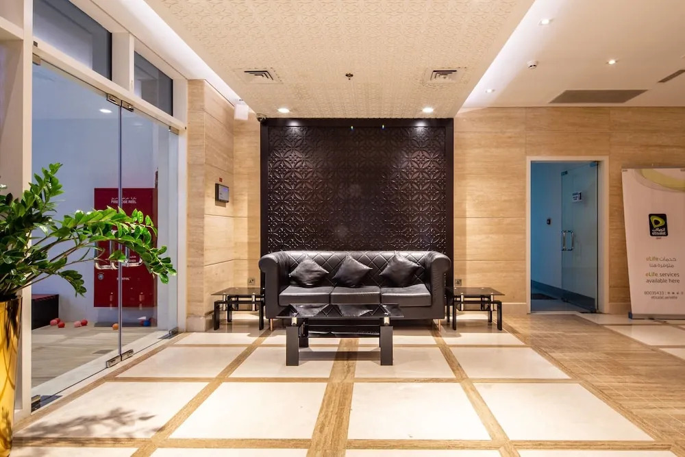 Luxuriously Elegant 2BR Apartment in Downtown Dubai