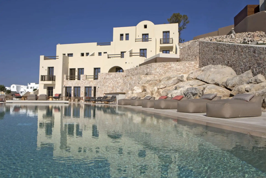 Elessa Hotel