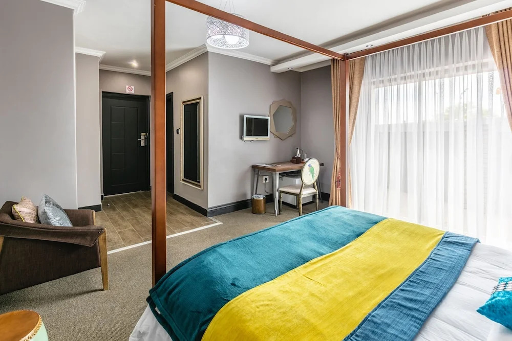Madamz Bed & Breakfast