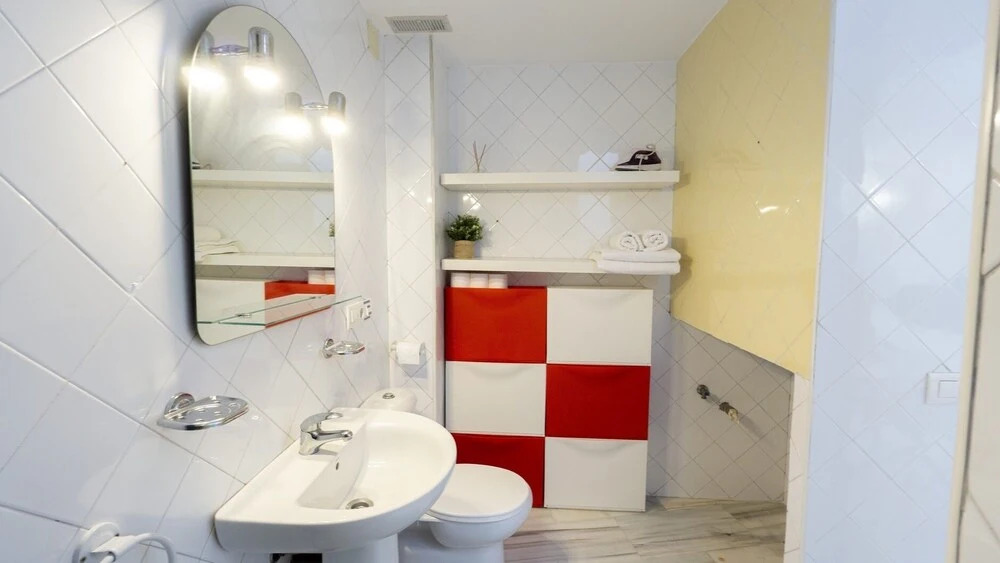 RentalSevilla Estudio con terraza junto a la Alameda