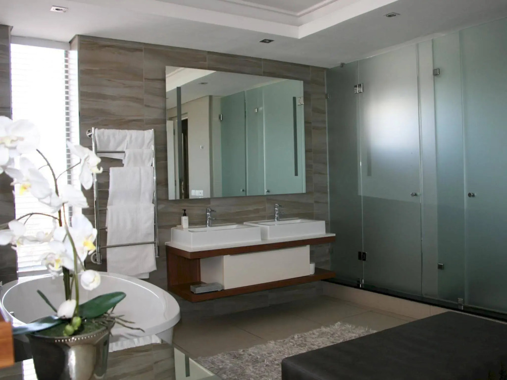 The Residences at Crystal Towers