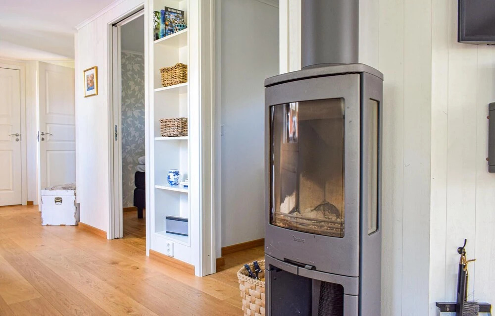 Stunning Home in Borgholm With 3 Bedrooms and Wifi