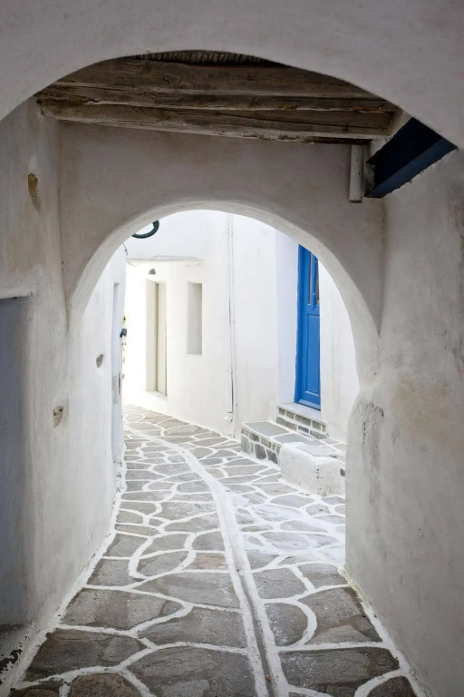 Mr and Mrs White Paros Suites & More