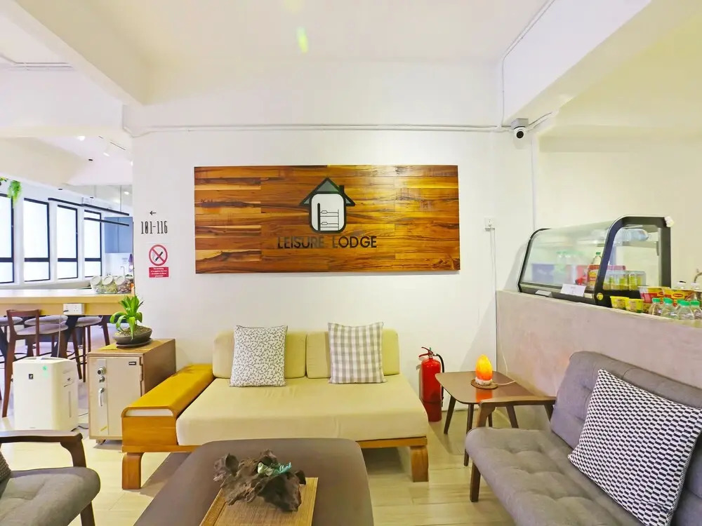 Leisure Lodge