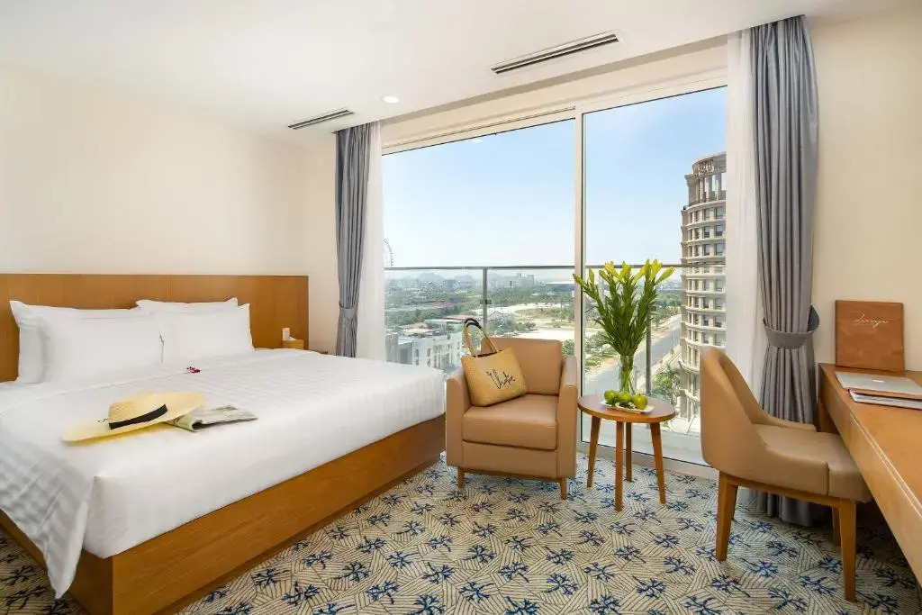 Record Hotel - Complimentary Afternoon Tea