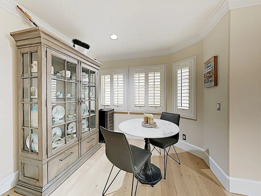 Designer - 3 Br Home