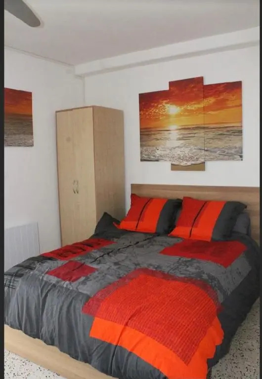Agréable Studio, belle terrasse, Parking privé, 2 étoiles
