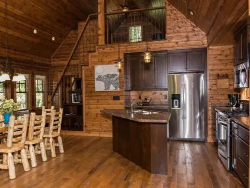 Crosslake Treetop Village