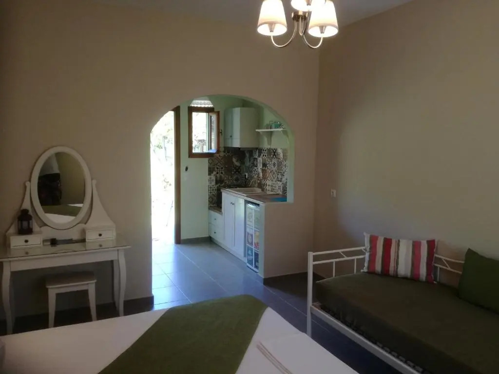 Kallisti Seaside Studios Skopelos
