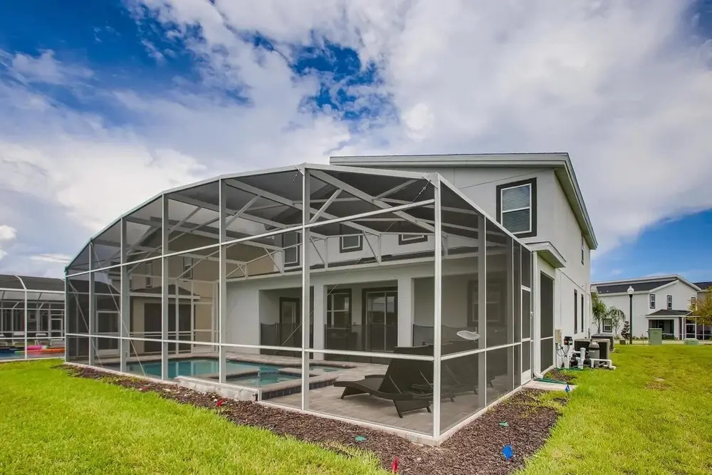 8908 CC - 6BR Luxury Home: Private Pool