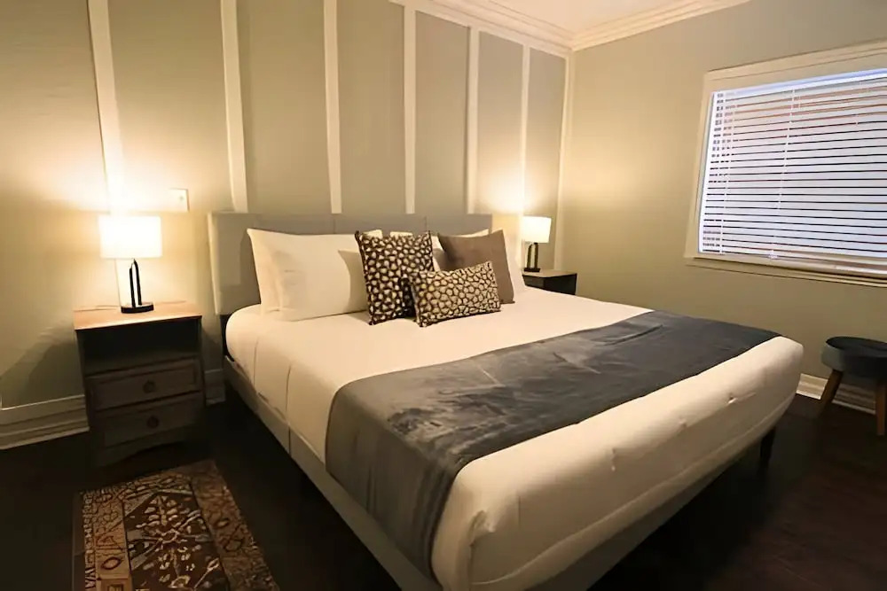 Modern 3BD Retreat 10 Guests Near Disney