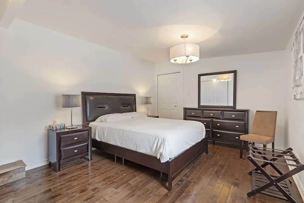 BnbEra - The Rock Apartment