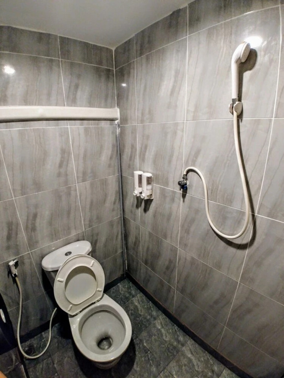 Zuzu Hostel