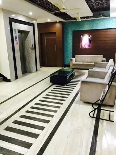 Iroomz Vaishali Residency