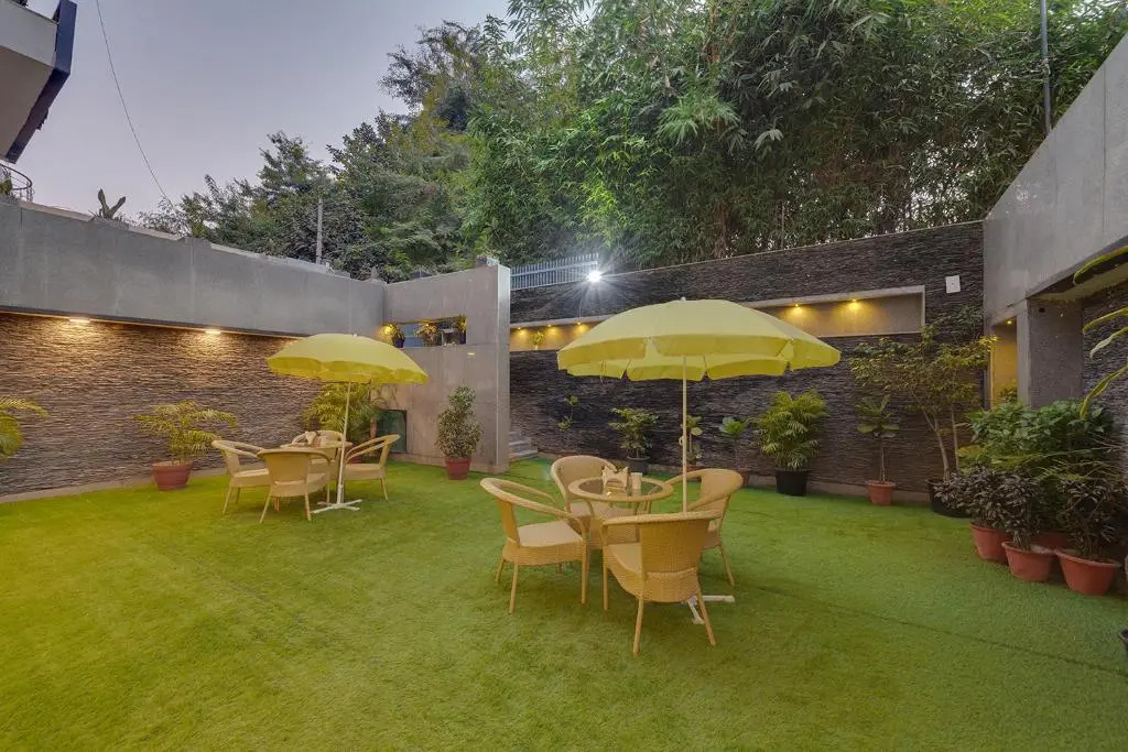 Ahuja Residency GCR