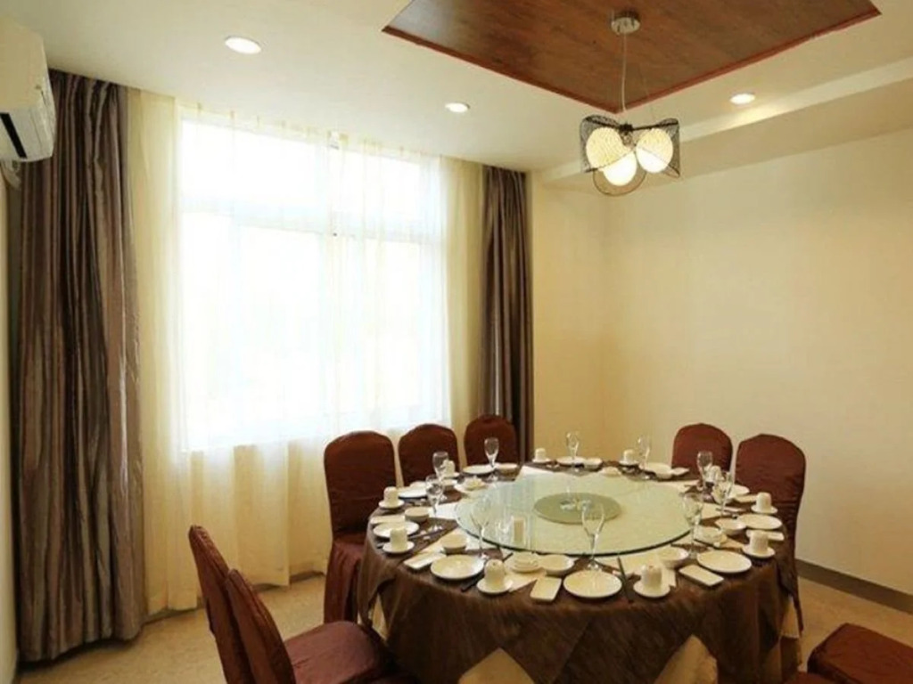 Express 318 Motel Xinduqiao Branch