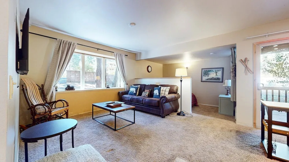 Mammoth Estates Condo