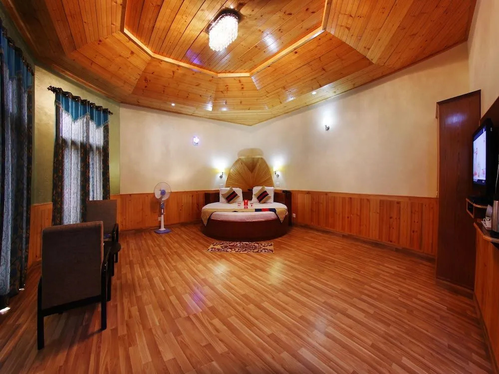 Village Live In Resort, Chail