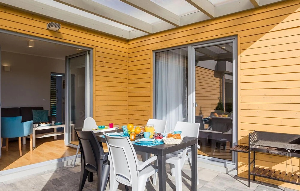 Amazing Home in Rewal With Wifi, 1 Bedrooms and Swimming Pool