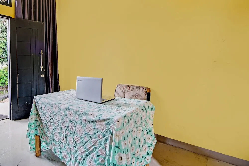 OYO 92223 Alfatar Homestay Syariah