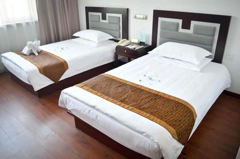 Qianyuan Jingyang (Eastern King) Hotel