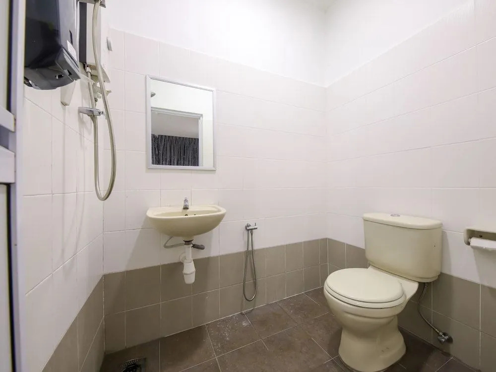 OYO 89497 Dream Nur Hotel