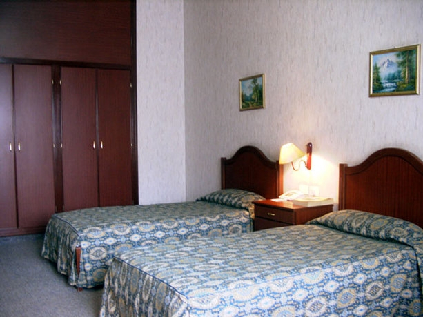 Planet Hotel