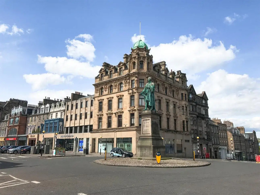 RÌGH Residences - George Street
