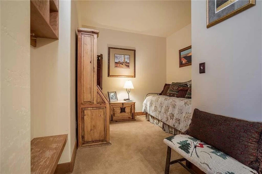Tl2205 Beautifully Appointed Vacation Home! Just Steps From Outdoor Activities!