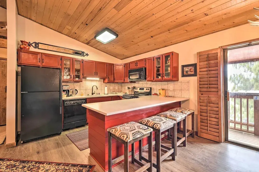 Lovely New Mexico Retreat w/ 4 Private Balconies!