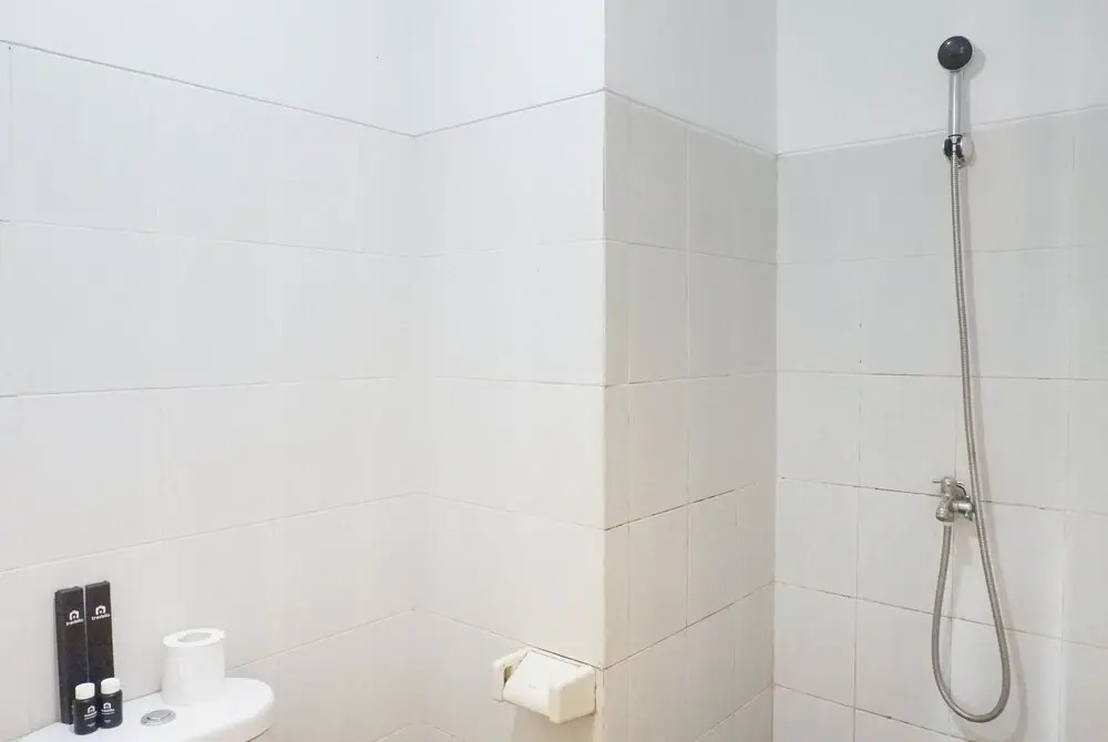 Cozy Living Studio Apartment at Puri Mas