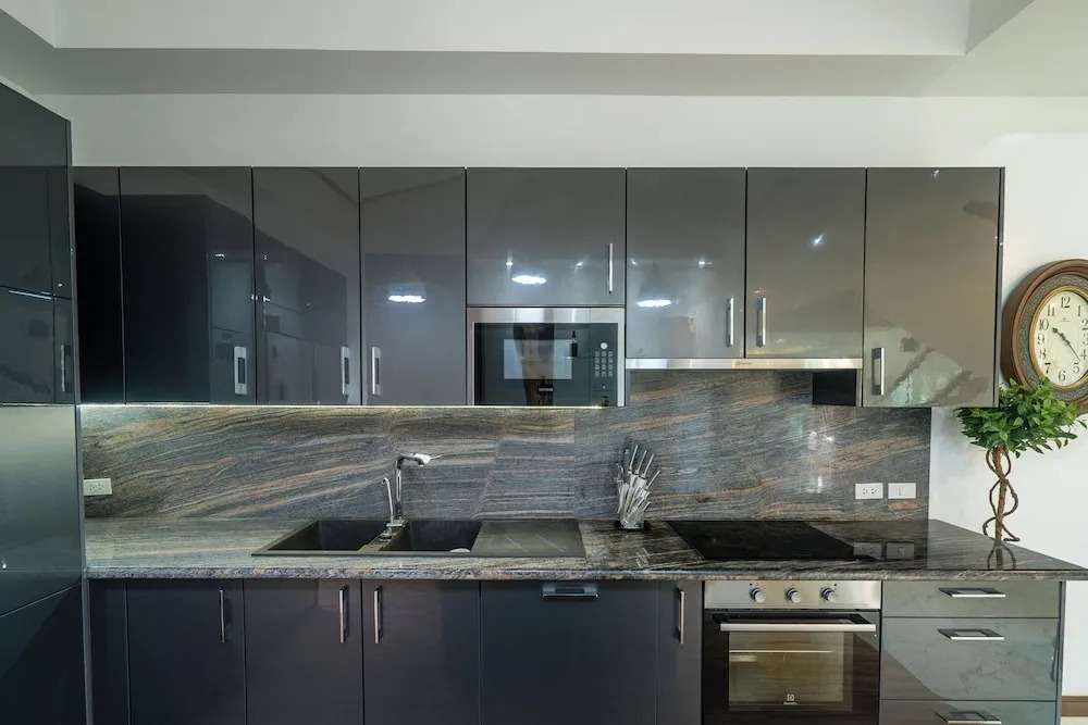 4BR Entertainment Villa Stan - Pool, Gym, Sauna & Jacuzzi