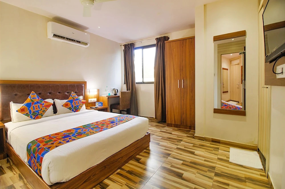 FabHotel Seven Olives