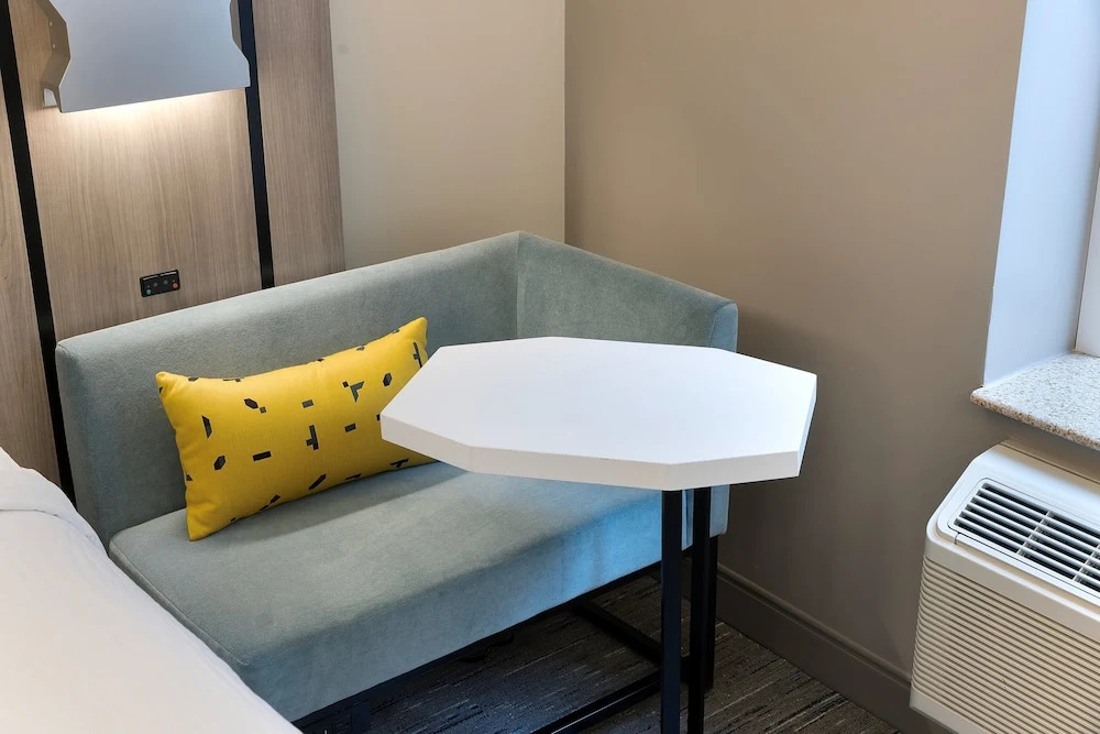 Holiday Inn Express NYC Chelsea - NoMad Area by IHG