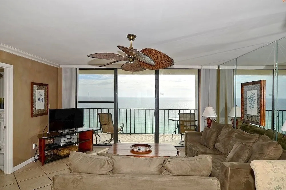 One Seagrove Place Unit 1703 2 Bedroom Condo by Redawning