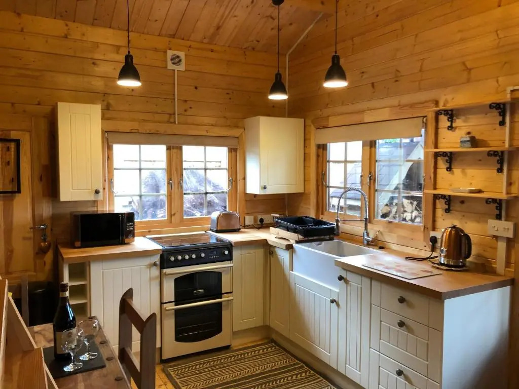 The Chalet @ Giltar Grove Country House