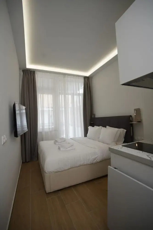 TiP - ToP Suites