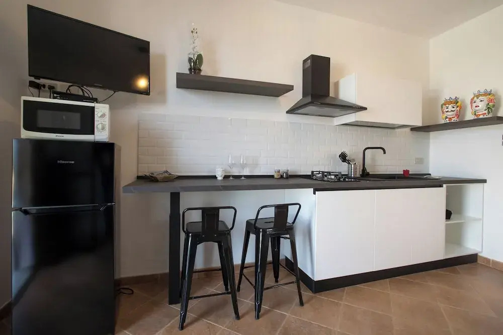 Pater Meus Suites - Sea View, Pool & Parking