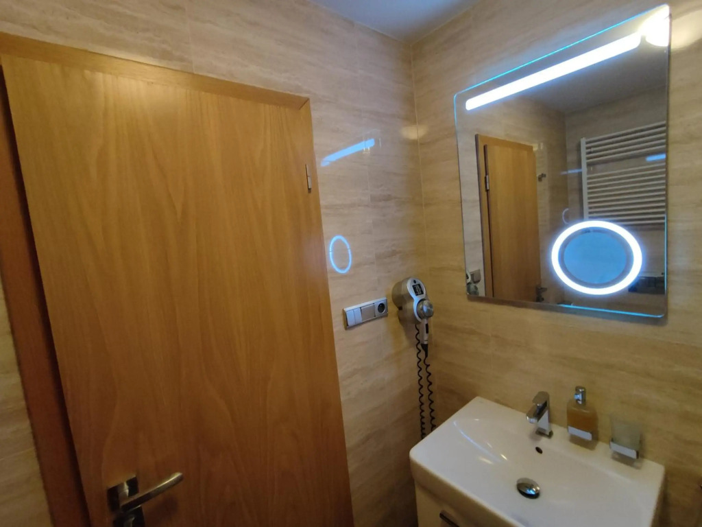 MULTIMEDA APARTMENT - PlayStation 5 plus games, O2 TV, Netflix, Disney, Amazon Prime