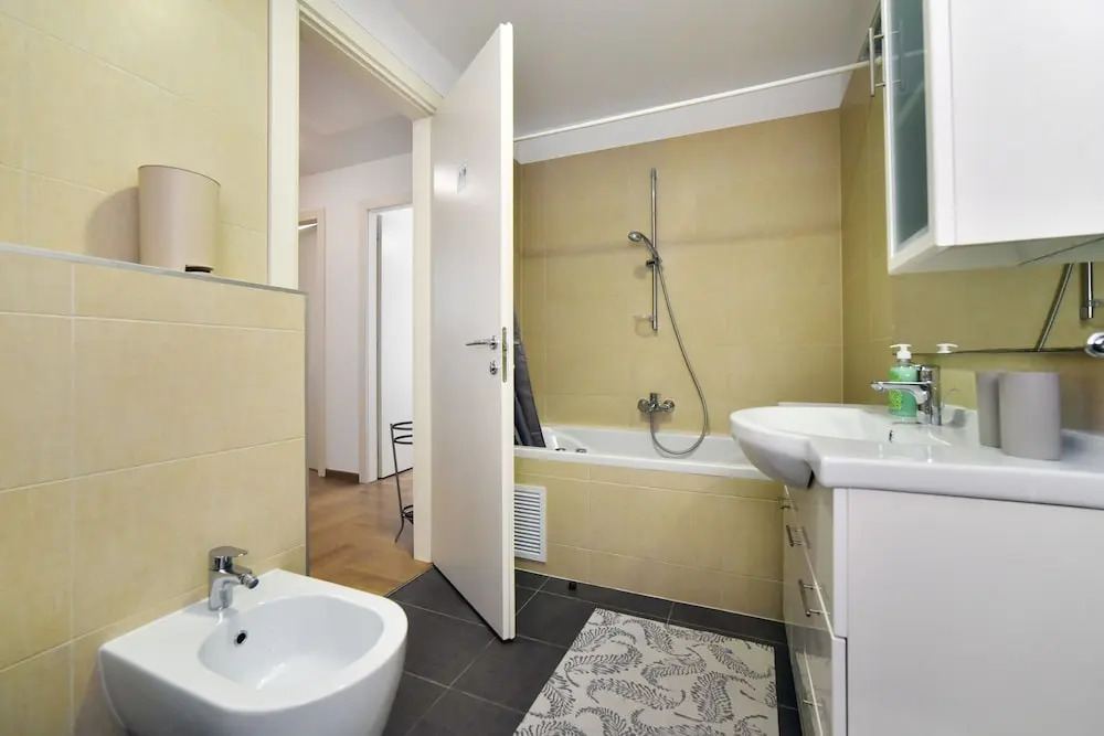 LORITA Superior Apartment with Balcony
