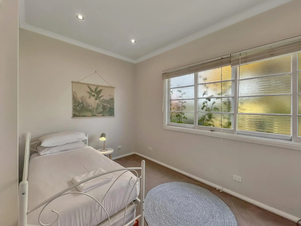 Bright 3-bedroom apartment - Central Armidale