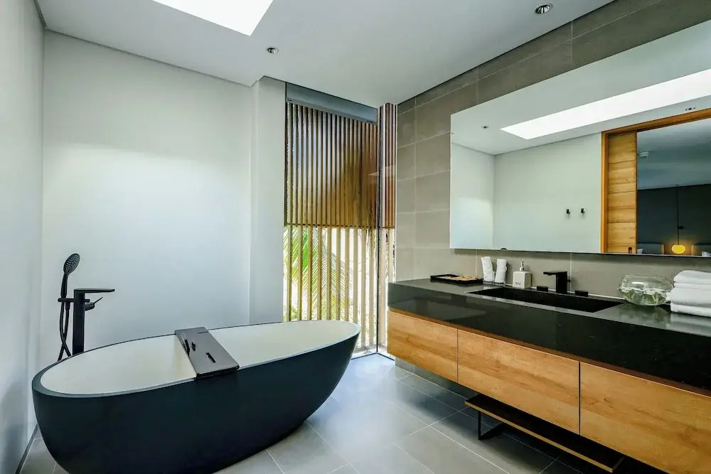Sailing Pool Villas & Resort Phu Quoc