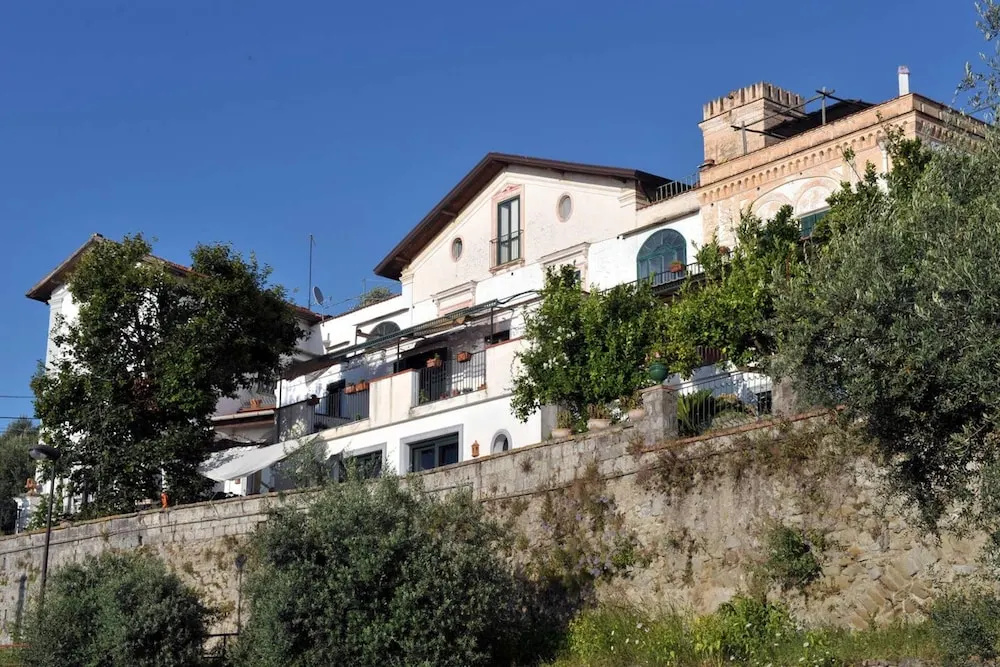 House With 7 Bedrooms in Massa Lubrense, With Wonderful sea View, Enclosed Garden and Wifi Near the Beach