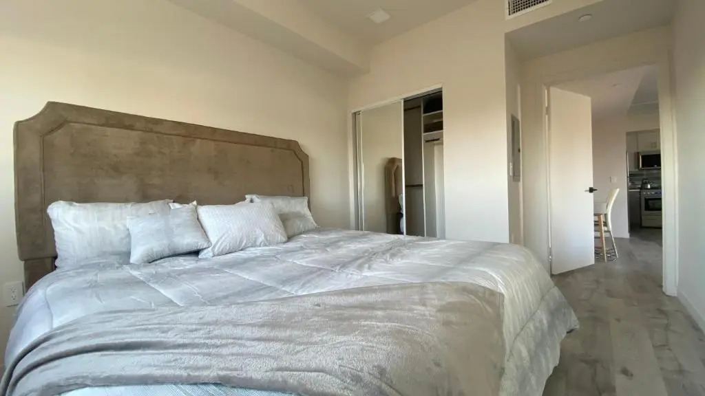 Gorgeous View 2bd 2ba Apartment in Hollywood
