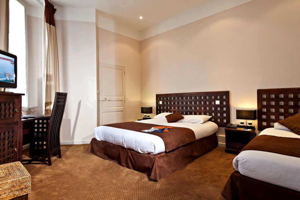 Best Western le Comtadin