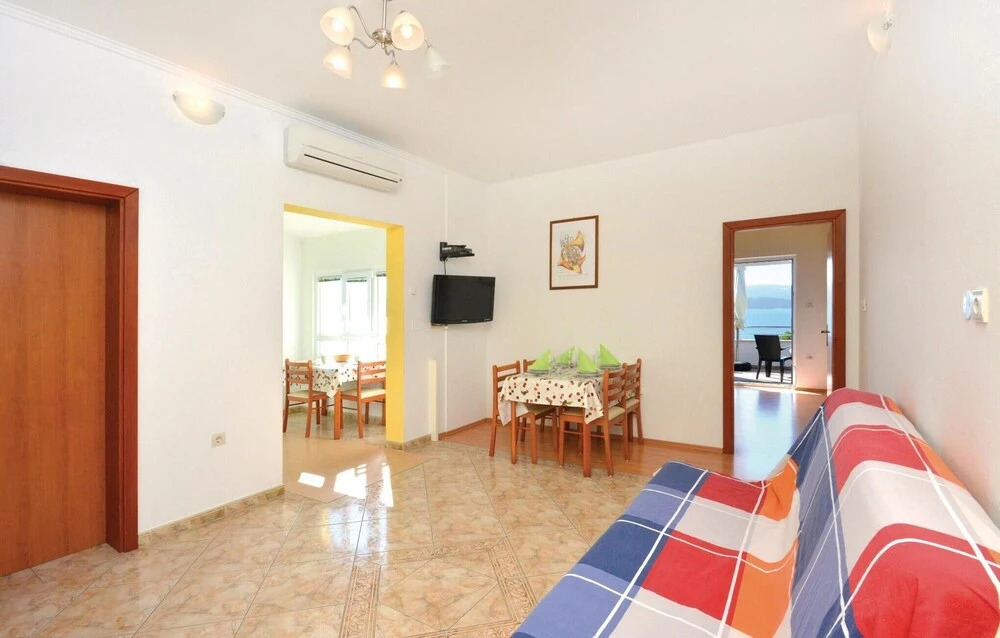 Amazing Home in Lokva Rogoznica With Wifi and 3 Bedrooms